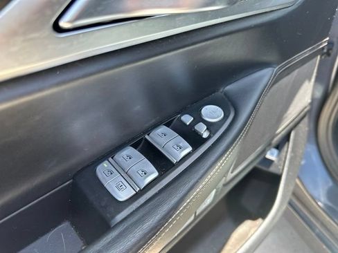 Used 2016 BMW 750i xDrive AWD/4WD image 4