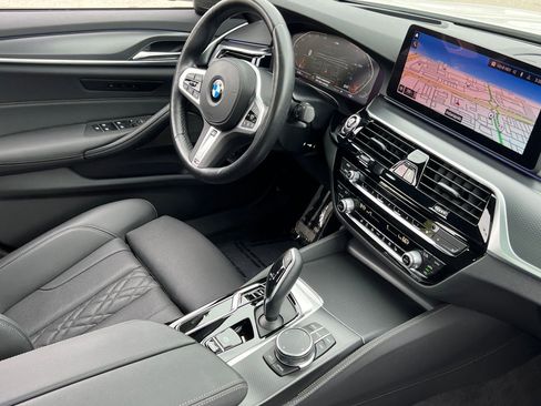 Used 2023 BMW 530i xDrive w/ M Sport Package AWD/4WD image 36