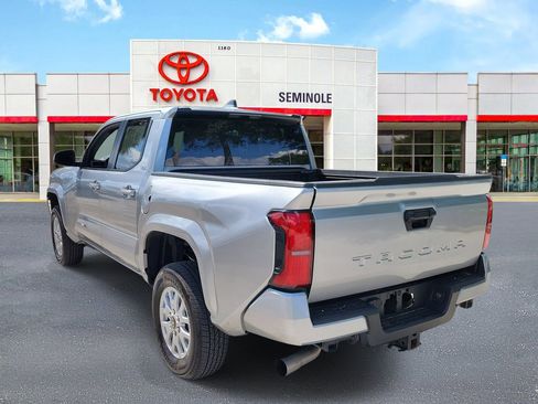 Used 2024 Toyota Tacoma SR5 RWD image 4