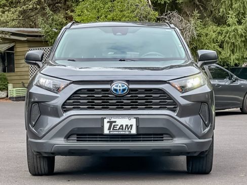 Used 2022 Toyota RAV4 LE AWD/4WD image 10