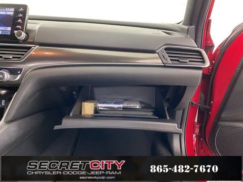 Used 2018 Honda Accord Sport image 29