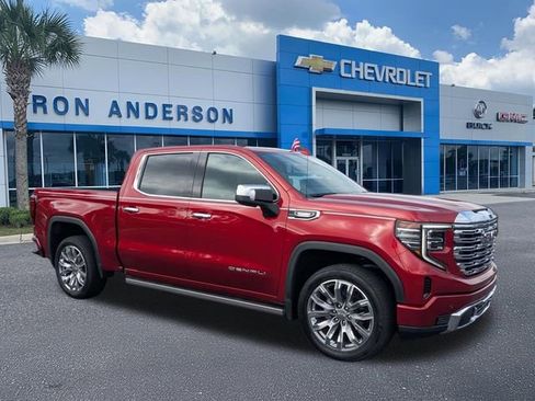 Used 2024 GMC Sierra 1500 Denali w/ Denali Reserve Package AWD/4WD image 1