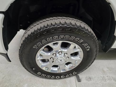 Used 2024 RAM 2500 Laramie AWD/4WD image 10