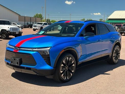Used 2025 Chevrolet Blazer EV RS AWD/4WD image 4