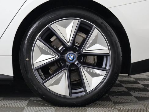 Used 2023 BMW i4 eDrive40 w/ Premium Package RWD image 16