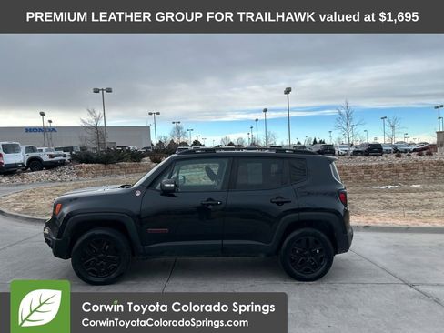 Used 2018 Jeep Renegade Trailhawk image 4