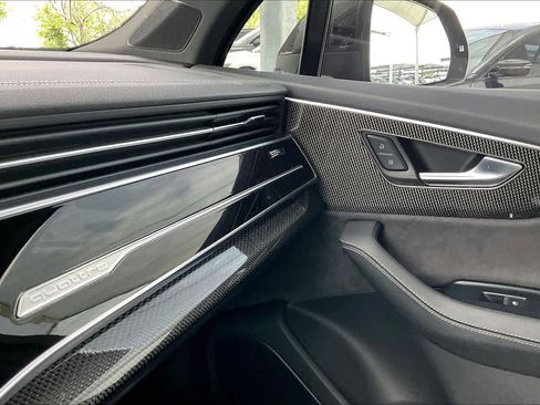 Used 2023 Audi SQ7 Prestige w/ Prestige Package AWD/4WD image 30