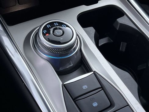 Used 2022 Ford Explorer Platinum w/ Equipment Group 601A image 22