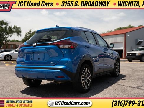 Used 2022 Nissan Kicks SV FWD image 3
