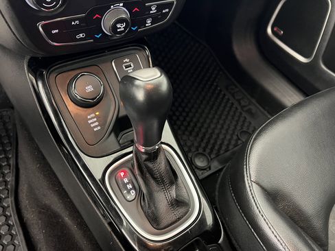 Used 2018 Jeep Compass Latitude w/ Popular Equipment Group image 31