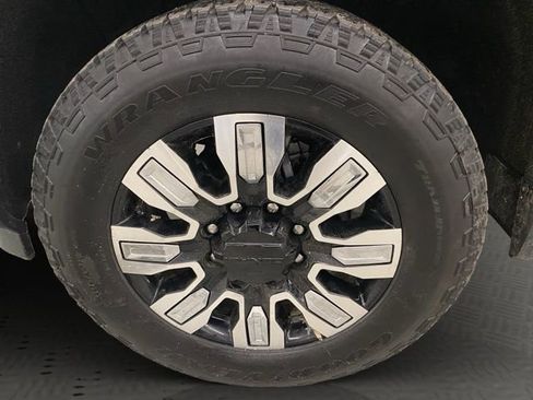 Used 2025 GMC Sierra 3500 Denali w/ Denali Reserve Package image 31