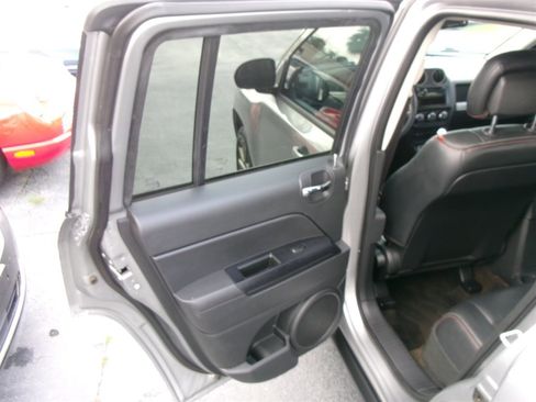 Used 2016 Jeep Compass 75th Anniversary w/ Power Value Group image 16