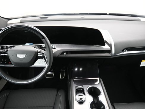 New 2026 Cadillac Vistiq Sport w/ LPO, Premium Carpet Package image 11