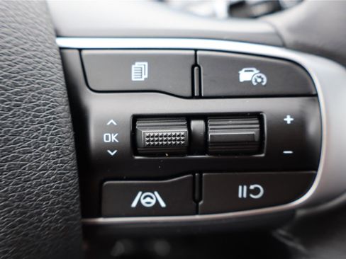 Certified 2023 Kia Sportage X-Line image 18