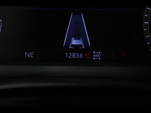 Used 2025 Cadillac XT6 Premium Luxury w/ LPO, Floor Liner Package image 28