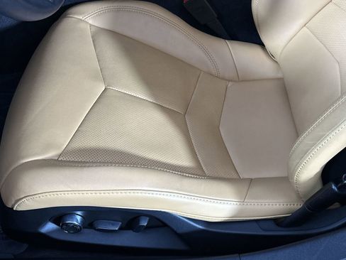 Used 2024 Chevrolet Corvette Stingray Preferred Cpe w/ 2LT image 16