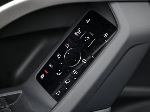 New 2025 Audi Q5 2.0T Premium Plus image 16