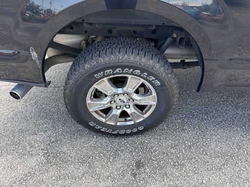 Used 2016 Ford F150 XLT w/ Equipment Group 301A Mid AWD/4WD image 5