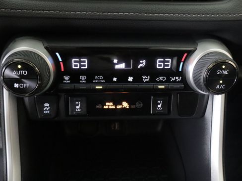 Used 2025 Toyota RAV4 XLE w/ Convenience Package AWD/4WD image 17