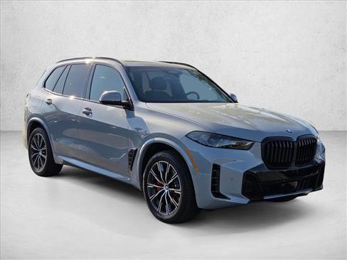 New 2026 BMW X5 xDrive40i w/ M Sport Package AWD/4WD image 7