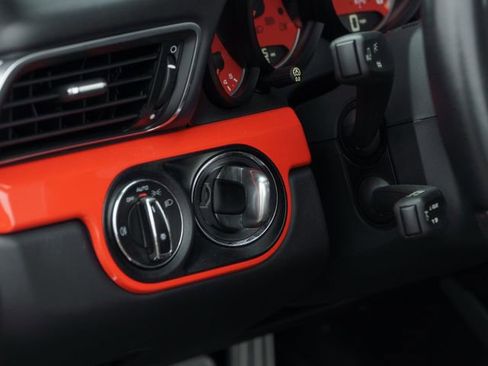 Certified 2019 Porsche 911 Turbo image 28