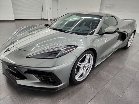 Used 2022 Chevrolet Corvette Stingray Premium Conv w/ Z51 Performance Package image 7