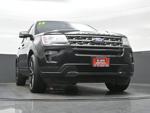 Used 2019 Ford Explorer XLT w/ Equipment Group 202A image 34