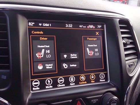 Used 2018 Jeep Grand Cherokee Altitude image 24