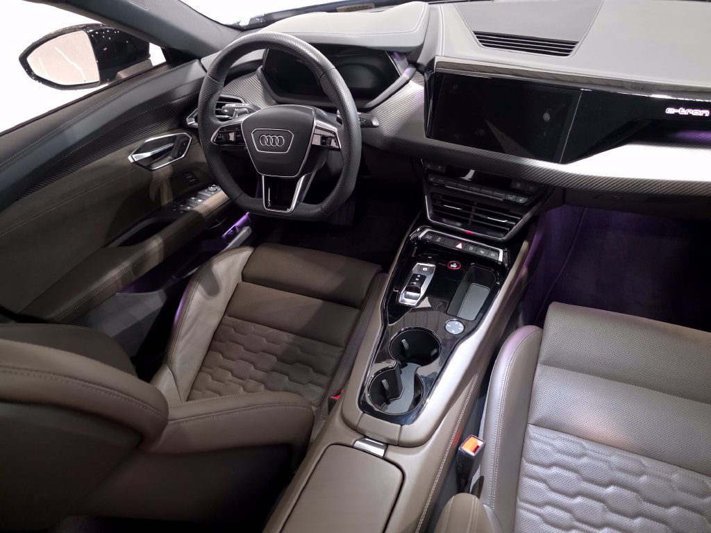 Certified 2023 Audi e-tron GT Prestige AWD/4WD image 14