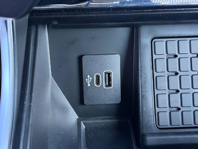 Certified 2025 Ford F150 Raptor w/ Equipment Group 803A Raptor R AWD/4WD image 16
