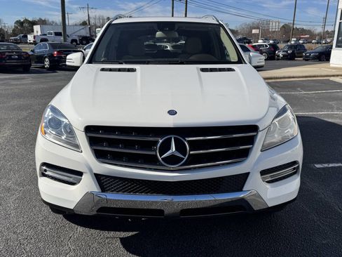 Used 2015 Mercedes-Benz ML 350 ML 350 4MATIC AWD 4dr SUV w/ Premium 1 Package image 2