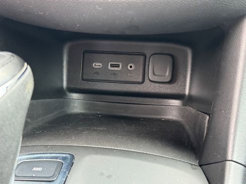 Used 2021 Chevrolet Equinox LT AWD/4WD image 22