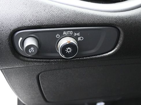 Used 2024 Chevrolet Malibu LT FWD image 12