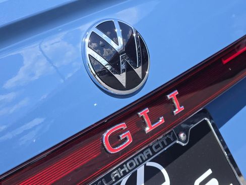 Used 2026 Volkswagen Jetta GLI Autobahn FWD image 11
