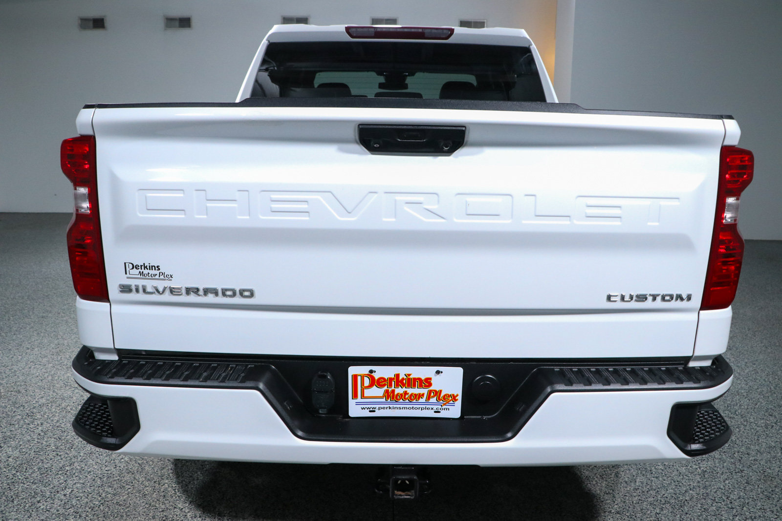 Used 2023 Chevrolet Silverado 1500 Custom AWD/4WD image 8