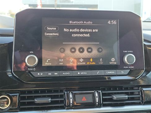 Certified 2022 Nissan Pathfinder SV image 8