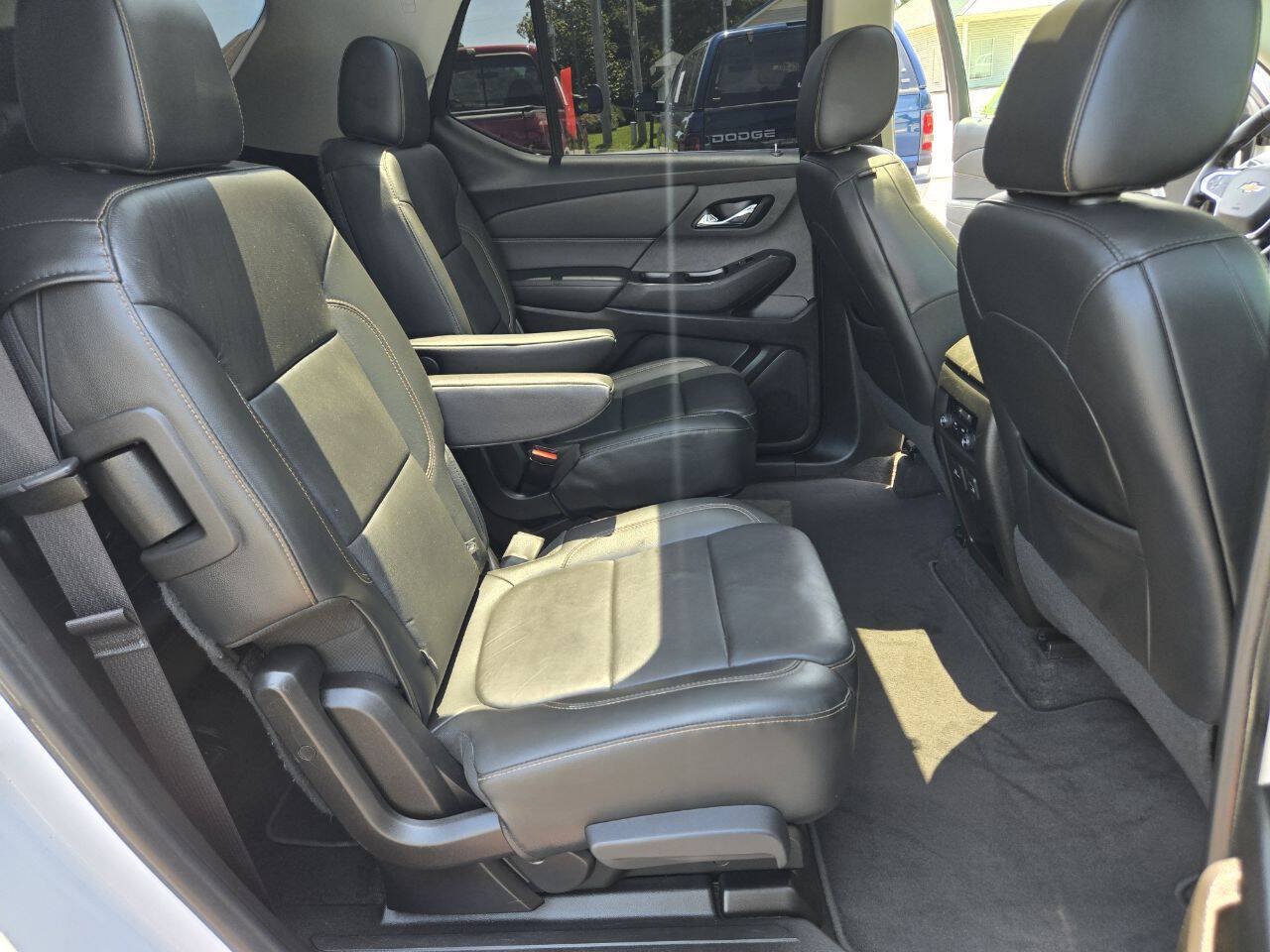 Used 2019 Chevrolet Traverse LT w/ LT Premium Package FWD image 50