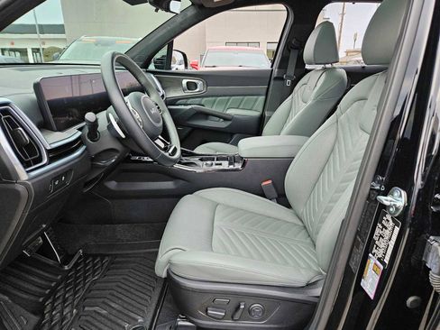 Certified 2025 Kia Sorento SX Prestige w/ Sage Leather Package image 16