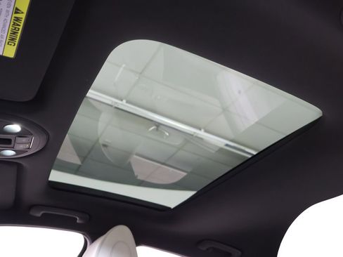 Used 2023 Genesis G70 2.0T w/ Sport Prestige Package image 23