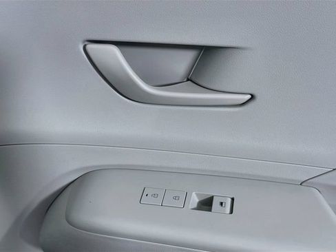 Certified 2025 Hyundai Kona SEL AWD/4WD image 34