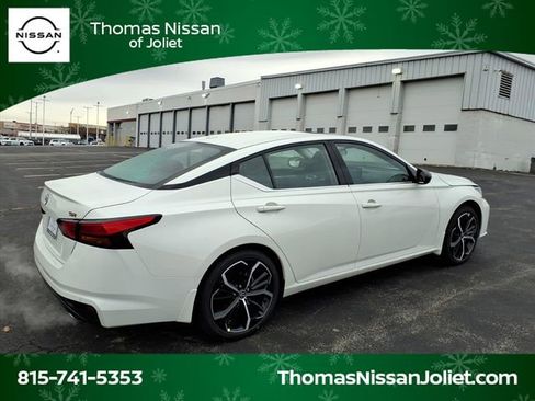 New 2025 Nissan Altima 2.5 SR w/ SR Premium Package image 3
