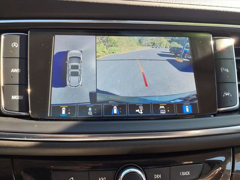 Used 2023 Buick Enclave Avenir w/ Avenir Technology Package image 22