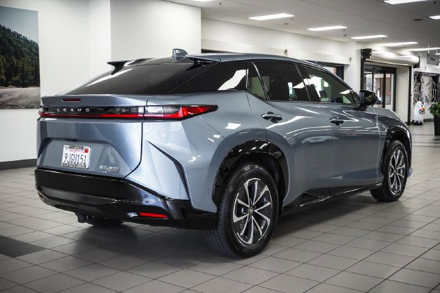 Certified 2023 Lexus RZ 450e Premium w/ Technology Package AWD/4WD image 6
