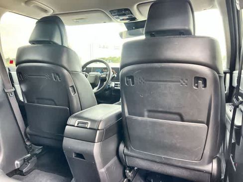 Used 2024 Hyundai Santa Fe SEL FWD image 13