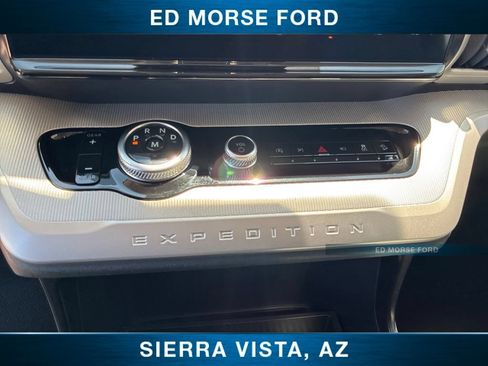 Used 2025 Ford Expedition Active AWD/4WD image 36