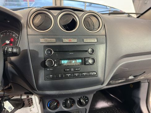 Used 2013 Ford Transit Connect XLT image 17
