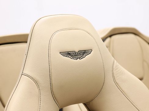Used 2016 Aston Martin Vanquish Volante RWD image 73