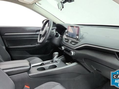 Used 2022 Nissan Altima 2.5 SV FWD image 44