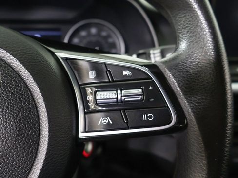 Used 2023 Kia Forte LXS image 37