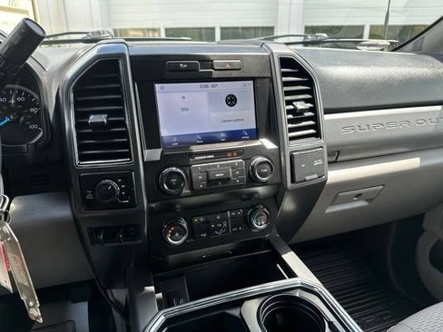 Used 2022 Ford F350 XLT w/ XLT Value Package AWD/4WD image 21